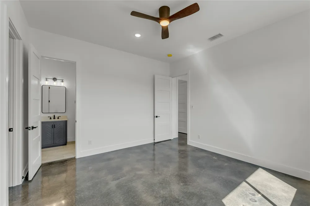 138 Cloudwood Ranch Road Briggs, TX 78608