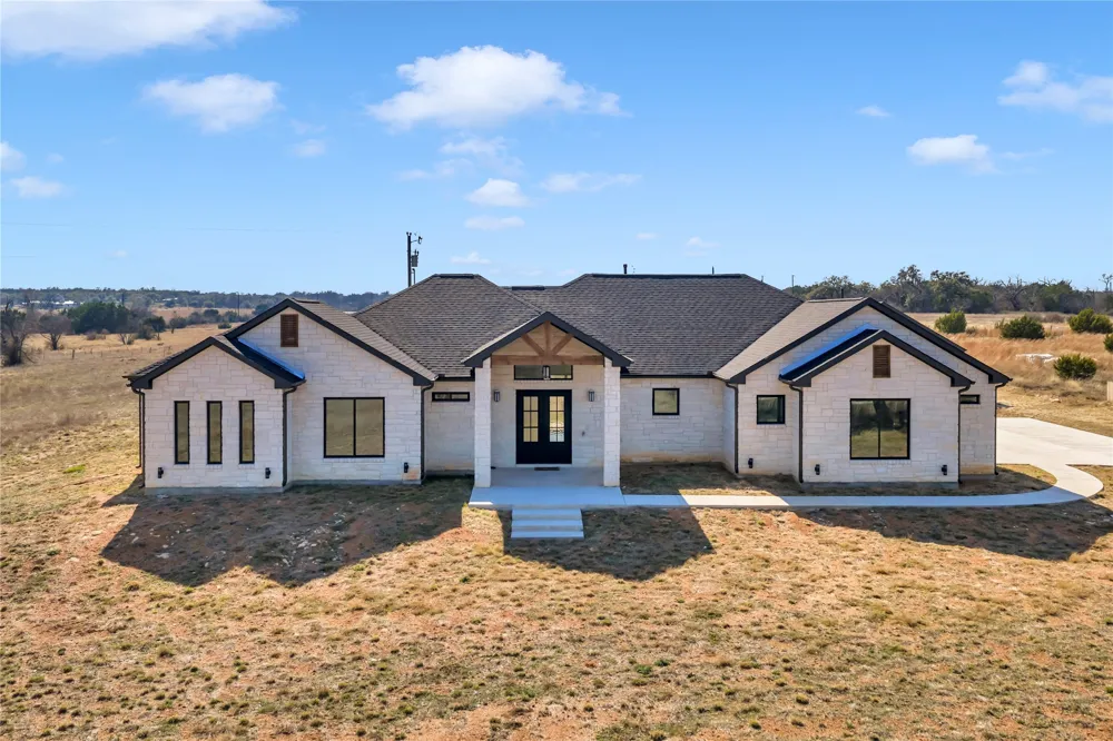 138 Cloudwood Ranch Road Briggs, TX 78608