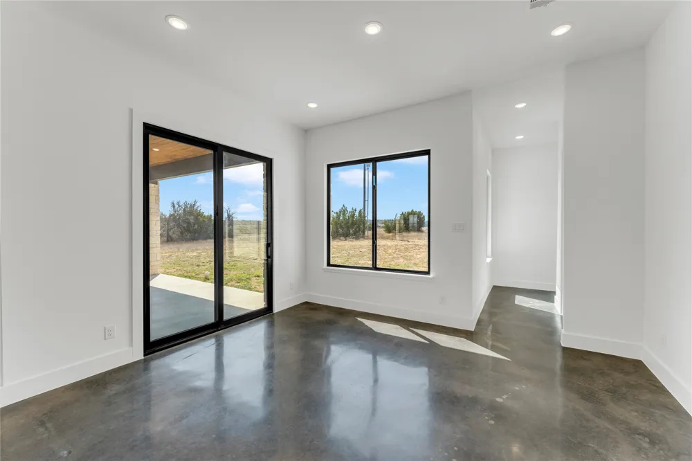 138 Cloudwood Ranch Road Briggs, TX 78608