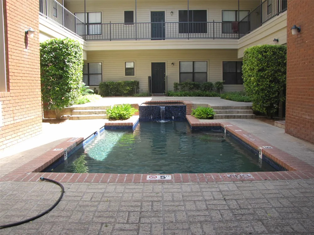 106 E 30th Street #101 Austin, TX 78705