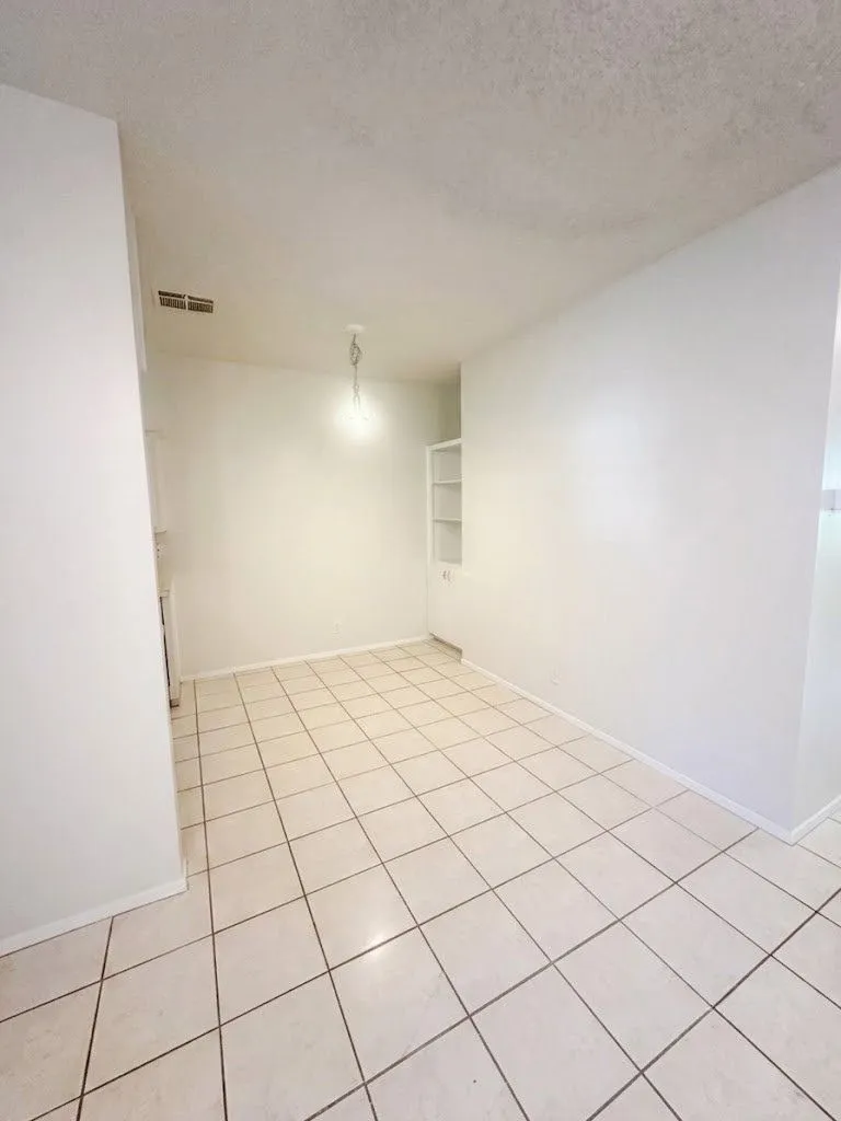 106 E 30th Street #101 Austin, TX 78705