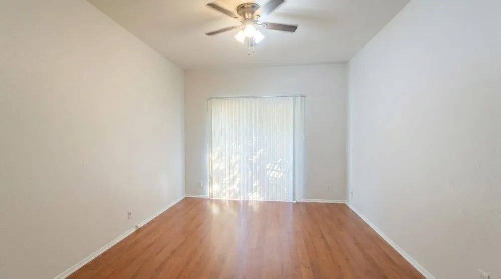 106 E 30th Street #101 Austin, TX 78705