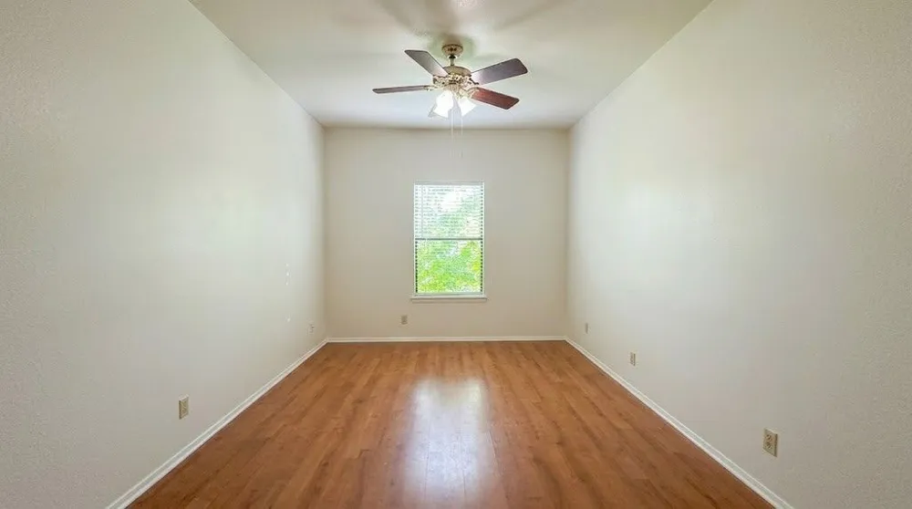 106 E 30th Street #101 Austin, TX 78705