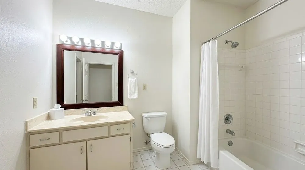 106 E 30th Street #101 Austin, TX 78705