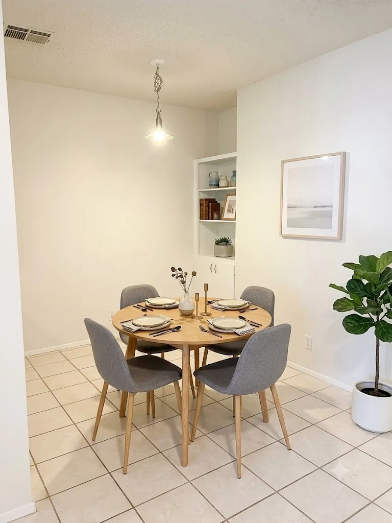 106 E 30th Street #101 Austin, TX 78705