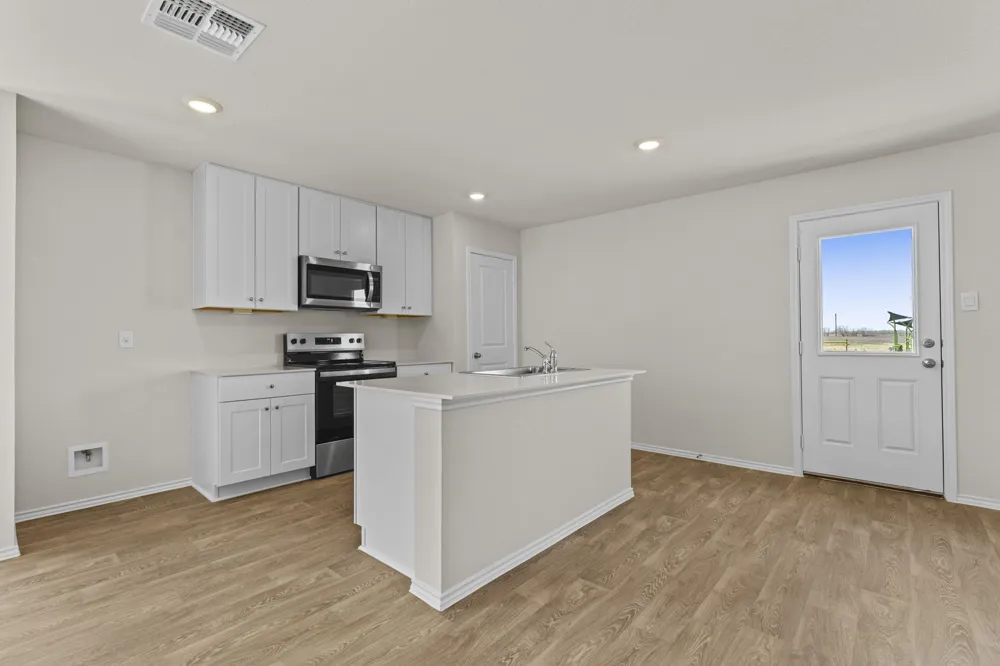 2203 LIONHEART DRIVE Luling, TX 78648