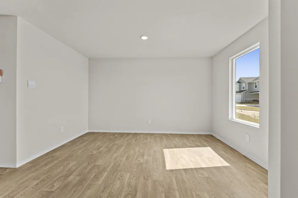 2203 LIONHEART DRIVE Luling, TX 78648