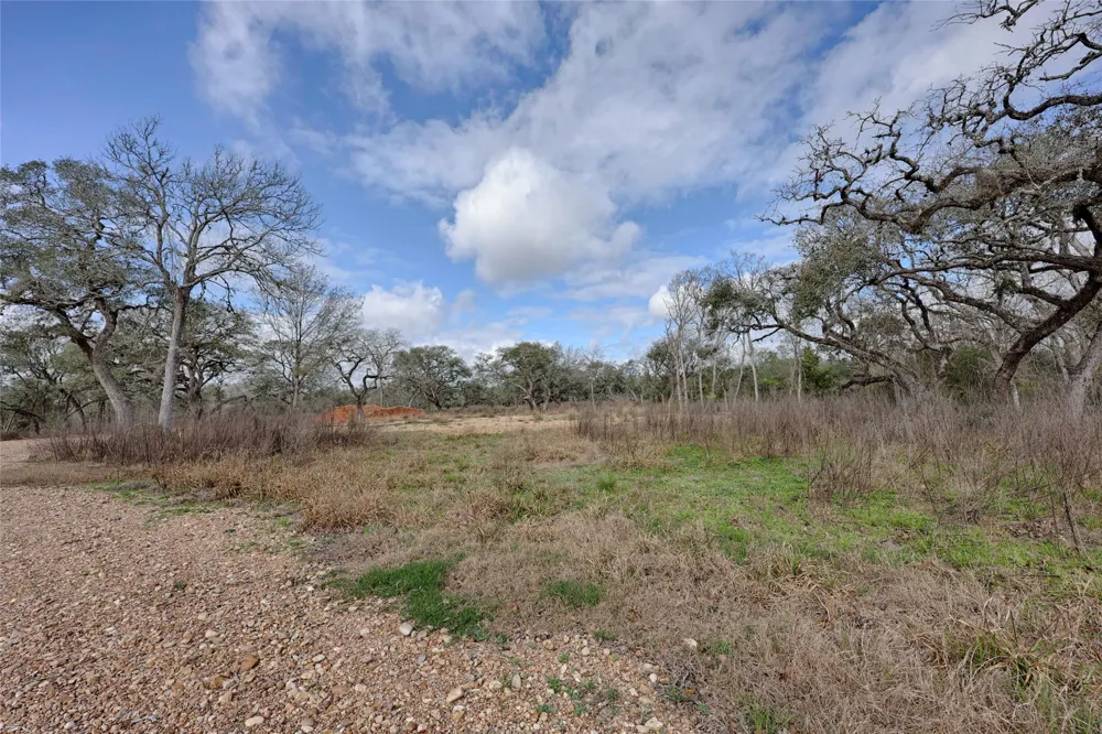 1178 Specklebelly Lane Columbus, TX 78934