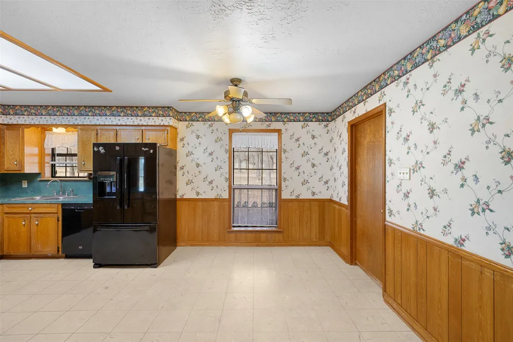1196 Sherrill Lane Lexington, TX 78947