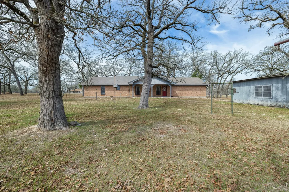 1196 Sherrill Lane Lexington, TX 78947