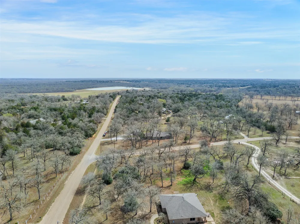1196 Sherrill Lane Lexington, TX 78947