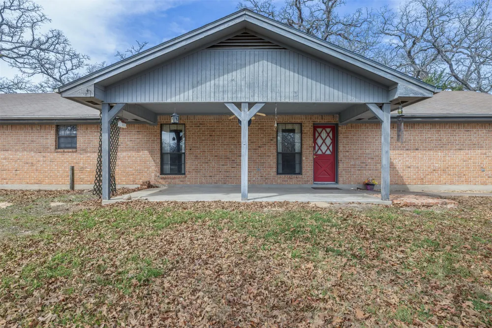 1196 Sherrill Lane Lexington, TX 78947
