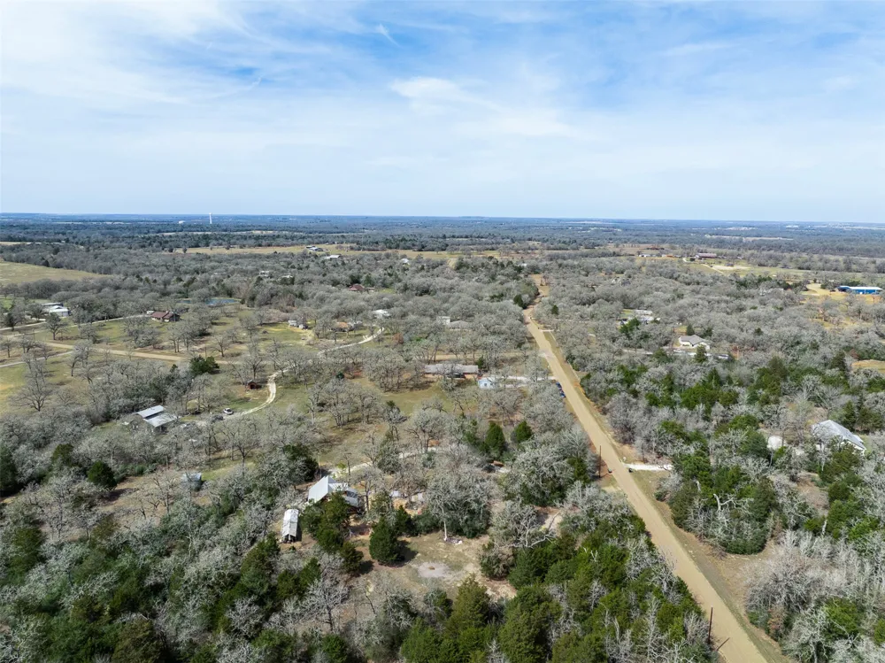1196 Sherrill Lane Lexington, TX 78947