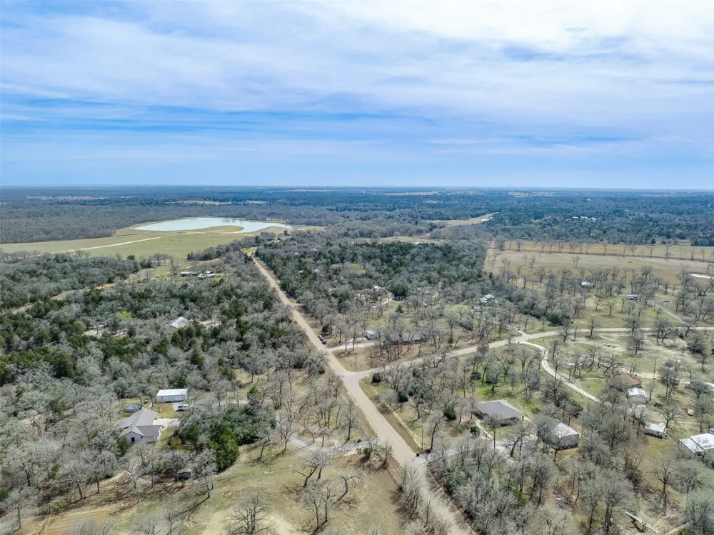 1196 Sherrill Lane Lexington, TX 78947