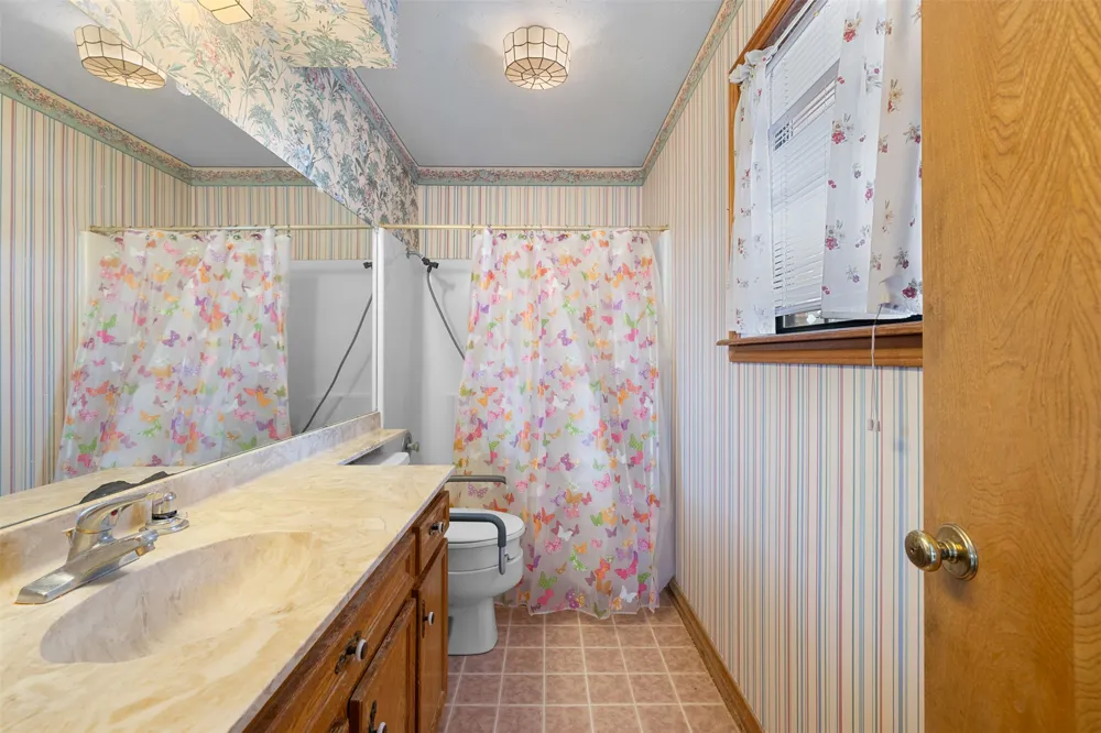 1196 Sherrill Lane Lexington, TX 78947