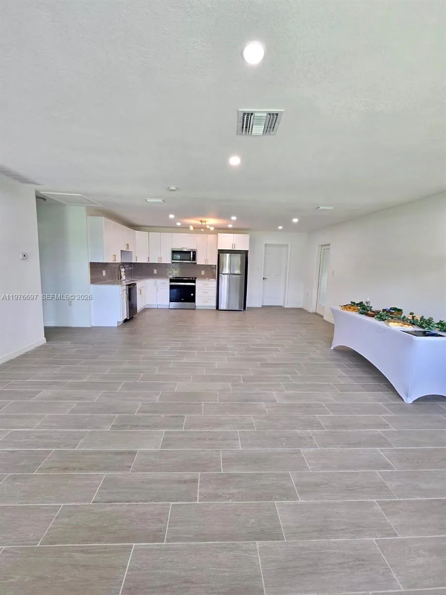 4438 E Riverside Drive Fort Myers, FL 33905