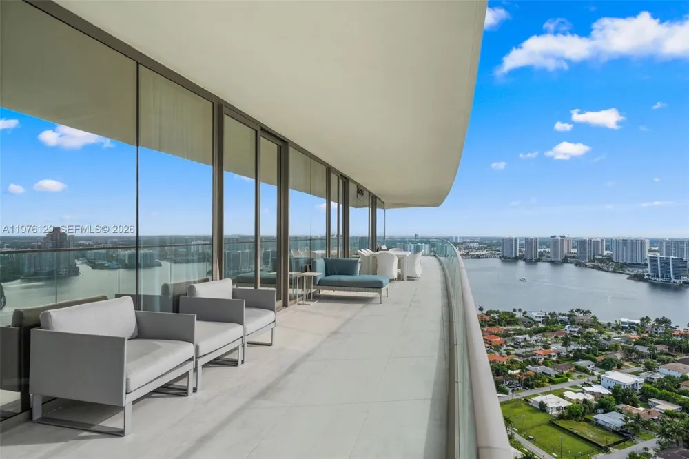 18975 Collins Ave #3205 Sunny Isles Beach, FL 33160