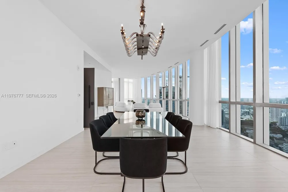 851 NE 1st Ave #PH 5700 Miami, FL 33132