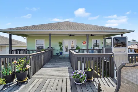437 Pompano Street