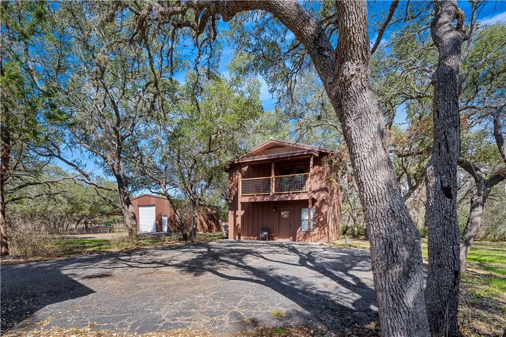 2444 Purgatory Road New Braunfels, TX 78132
