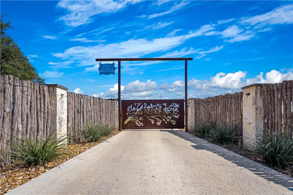 2444 Purgatory Road New Braunfels, TX 78132