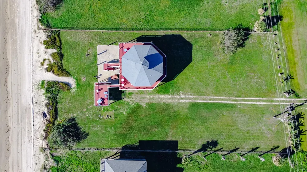 Hwy 87 Gilchrist, TX 77617