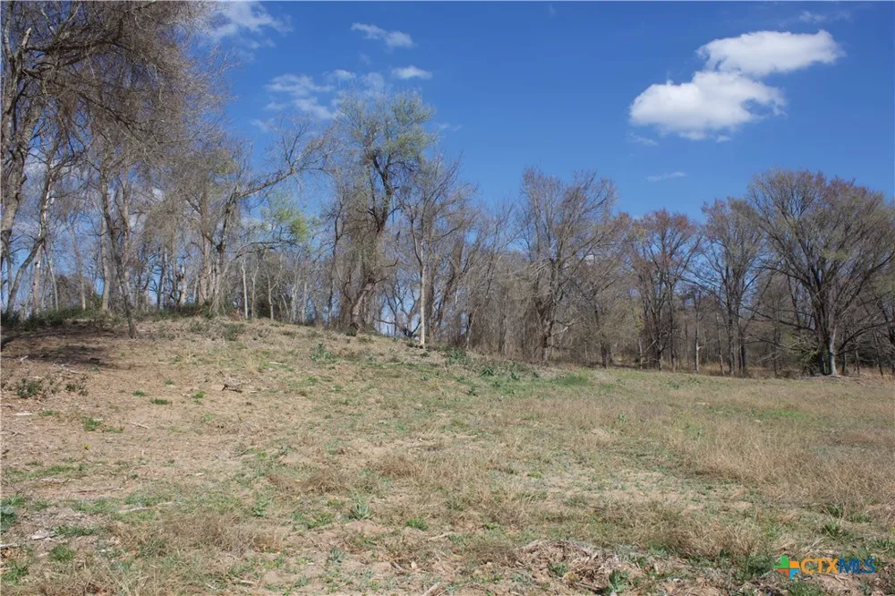 132 Highland Drive Cameron, TX 76520
