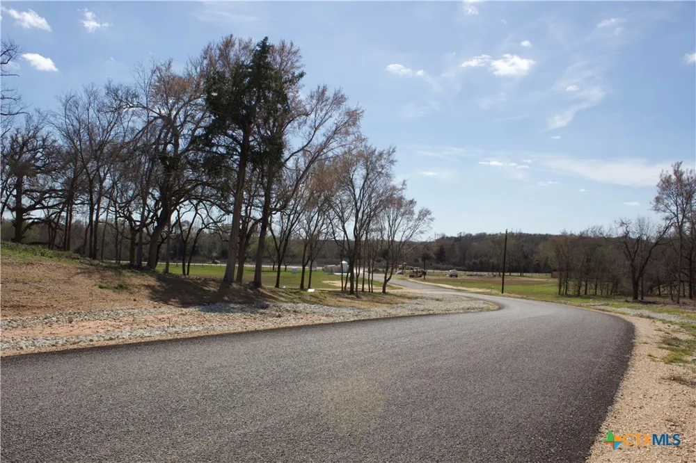 132 Highland Drive Cameron, TX 76520