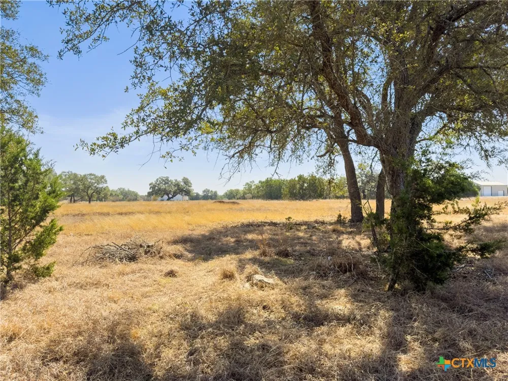 1046 Buckskin Trail Bandera, TX 78003