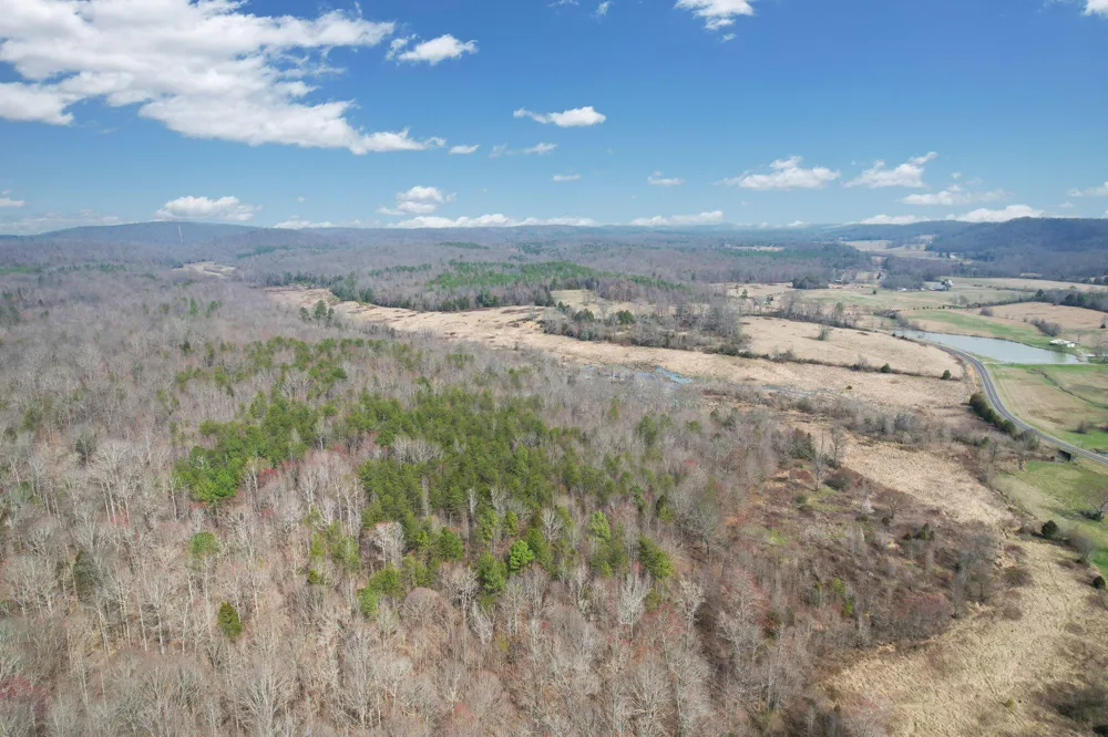 305 County Road 180 Athens, TN 37303