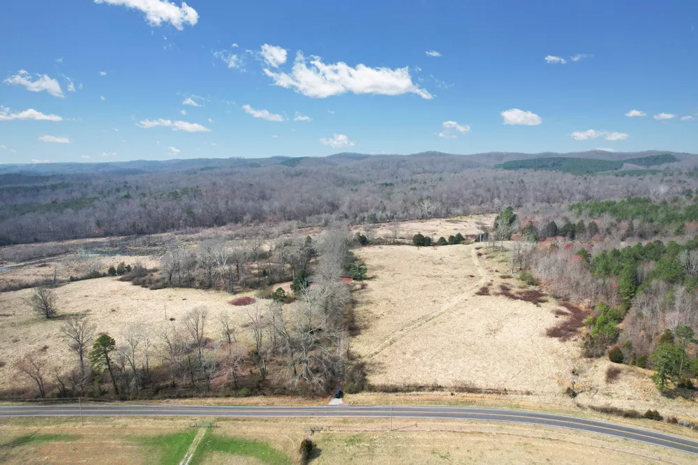 305 County Road 180 Athens, TN 37303