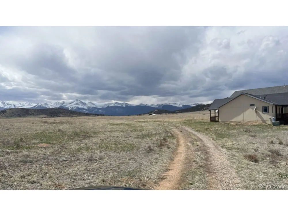 415 Oak Grove Circle Westcliffe, CO 81252