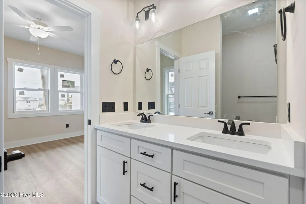 207 Shell Road #3a Surf City, NC 28445