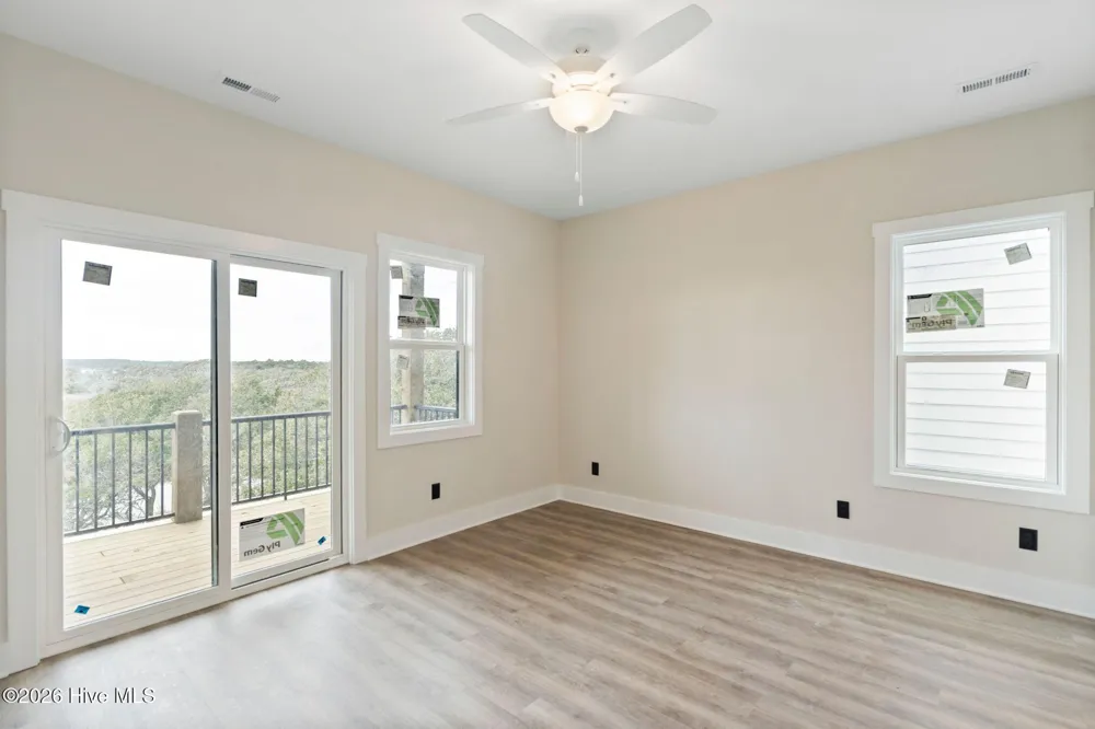 207 Shell Road #3a Surf City, NC 28445