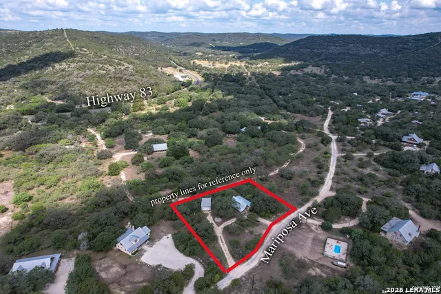 711 Mariposa Avenue Concan, TX 78801