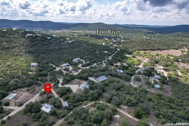 711 Mariposa Avenue Concan, TX 78801