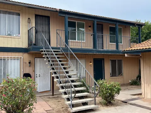 657 W Parlier Avenue #125