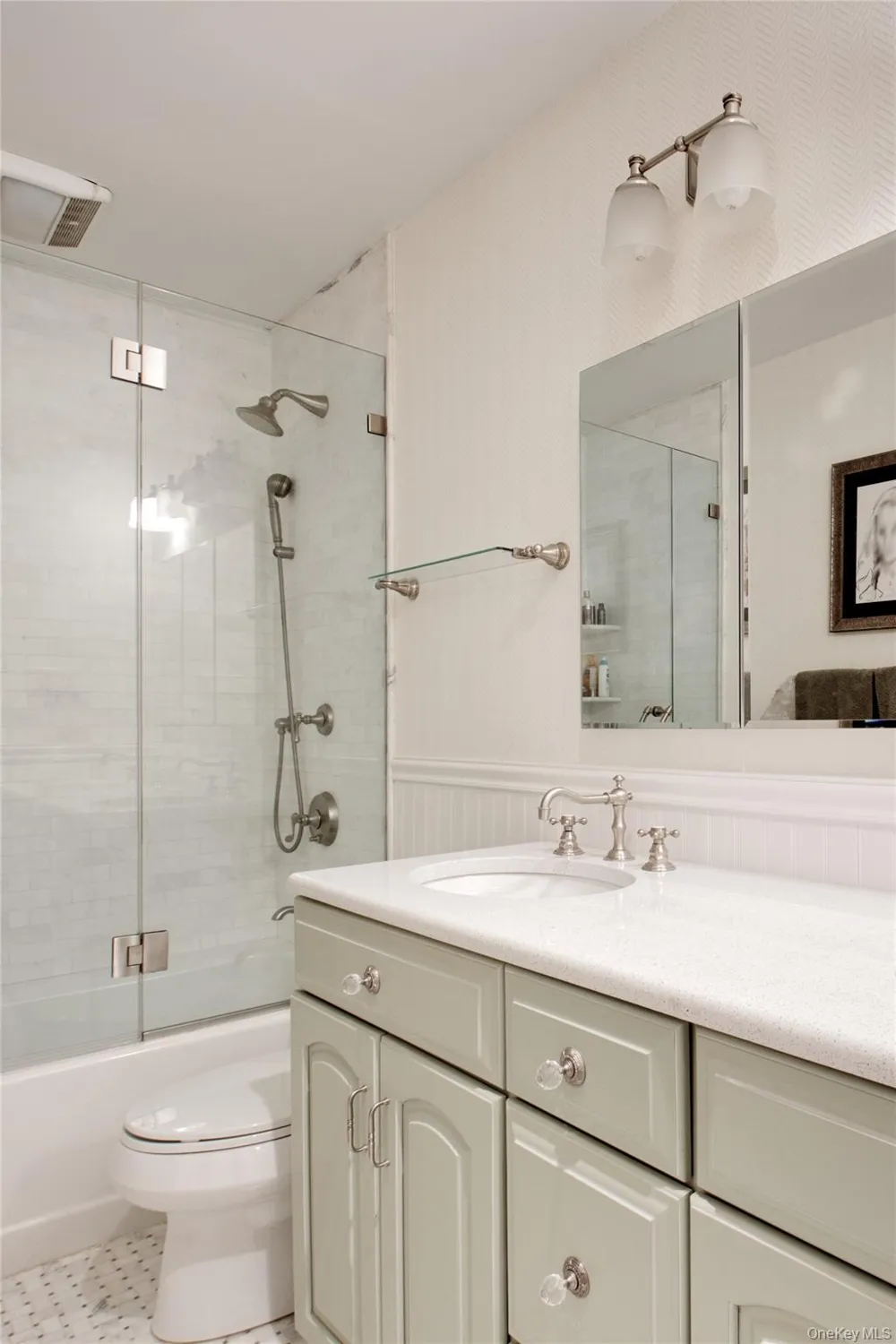 110 Birch Drive East Hills, NY 11576