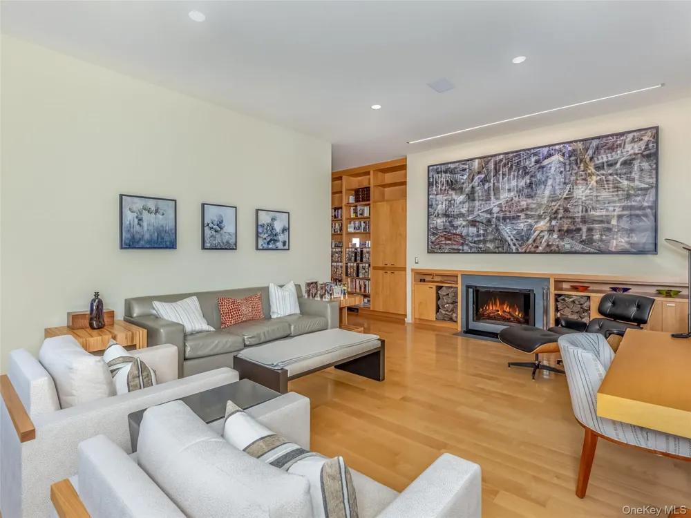 61 Top Ridge Trail White Lake, NY 12786