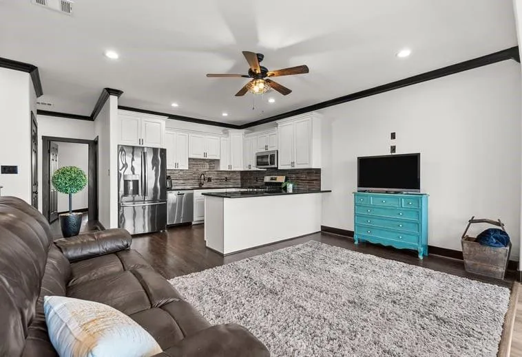 4514 Boulevard Street Bacliff, TX 77518