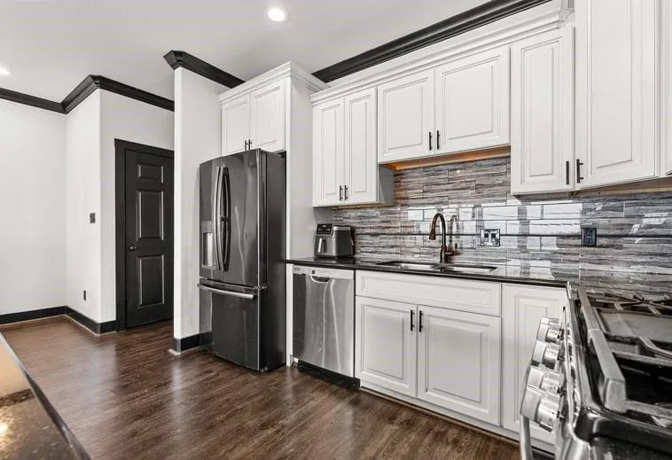 4514 Boulevard Street Bacliff, TX 77518