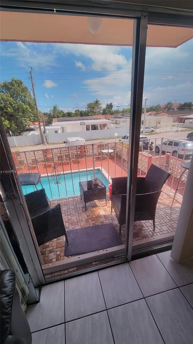 6820 W Flagler St #207 Miami, FL 33144