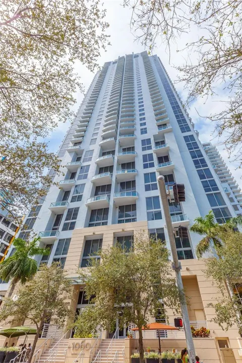 1050 BRICKELL AV #2622
