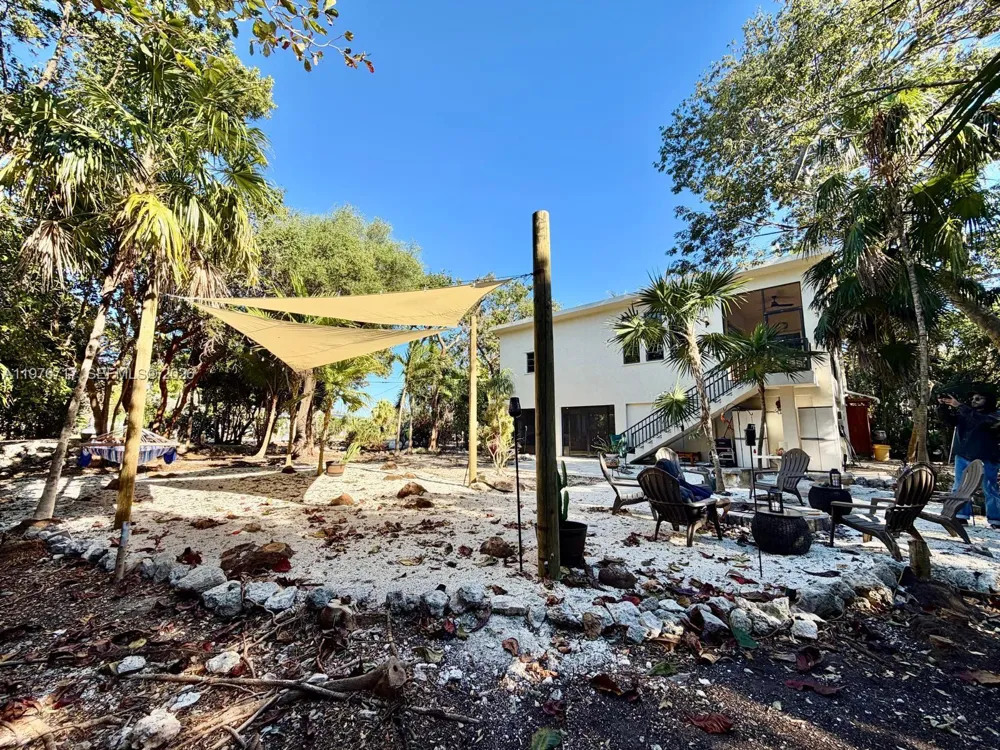 1615 Harbor Dr Marathon, FL 33050