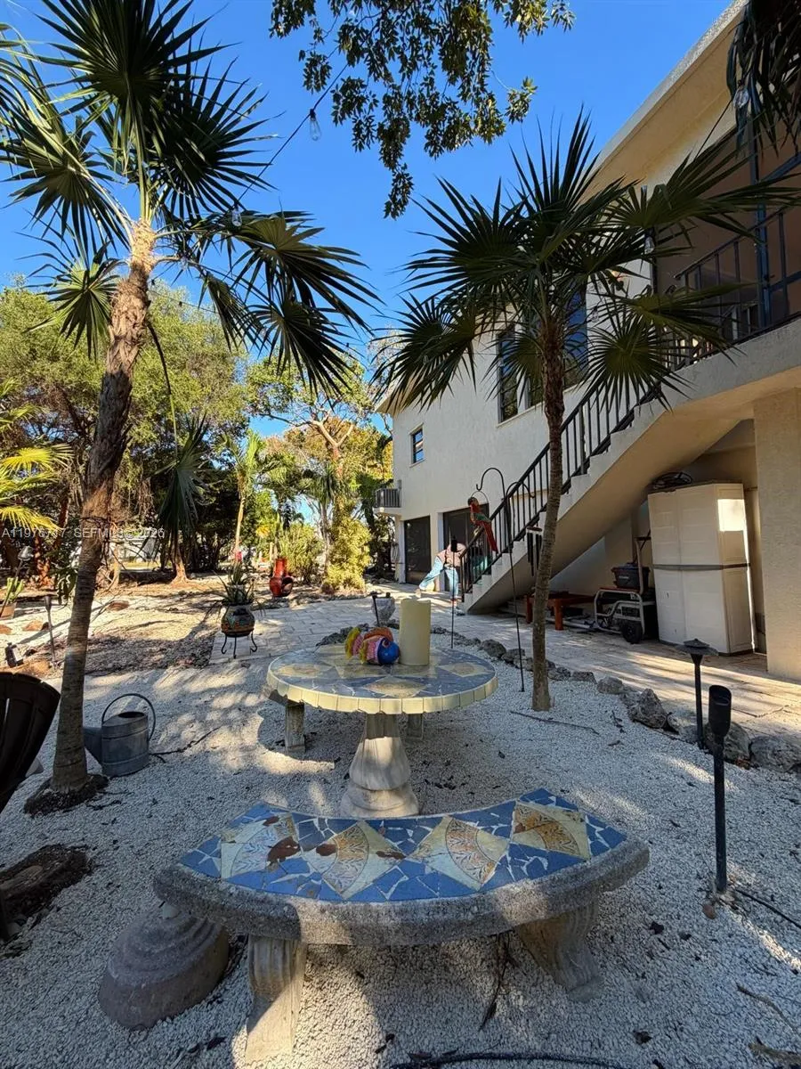 1615 Harbor Dr Marathon, FL 33050