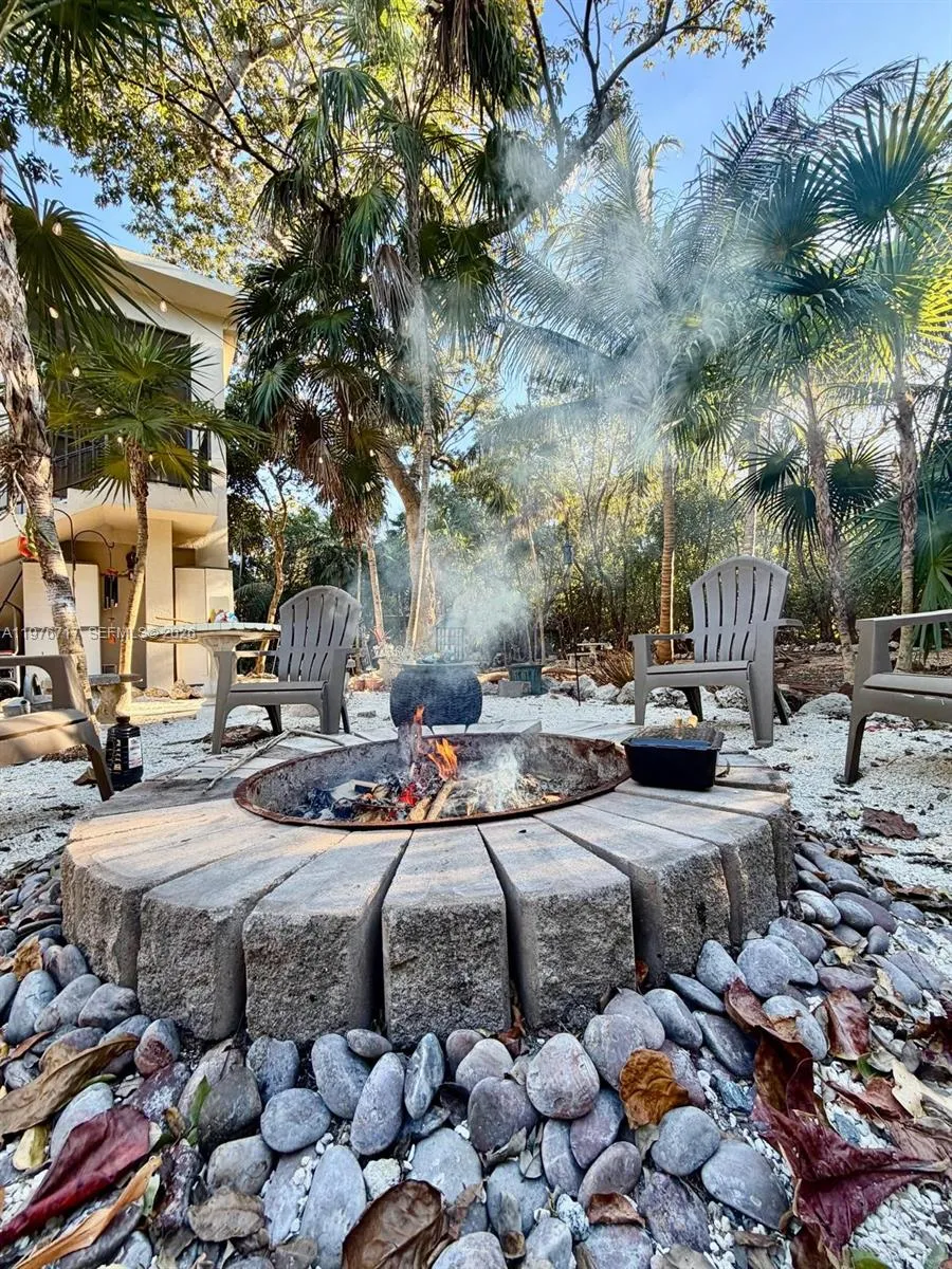 1615 Harbor Dr Marathon, FL 33050