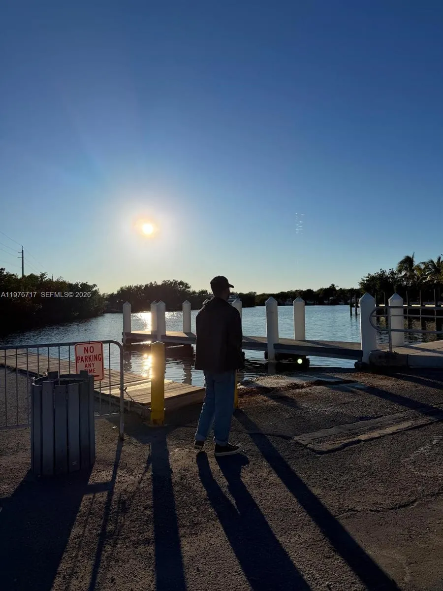 1615 Harbor Dr Marathon, FL 33050