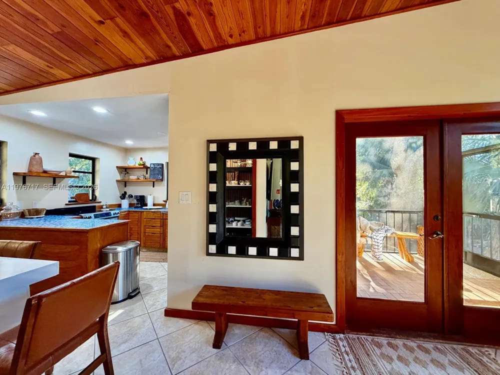 1615 Harbor Dr Marathon, FL 33050