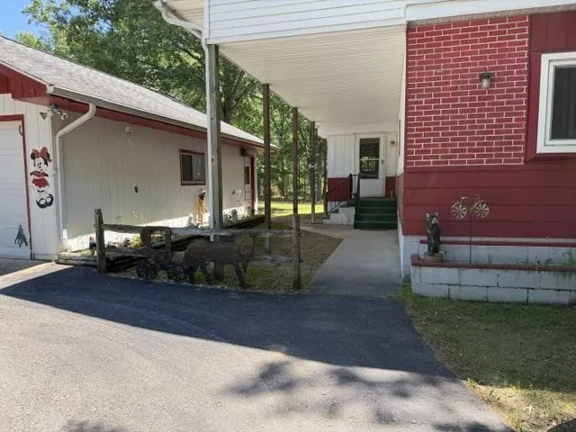 1690 Buena Vista Avenue Grant Township, MI 48748