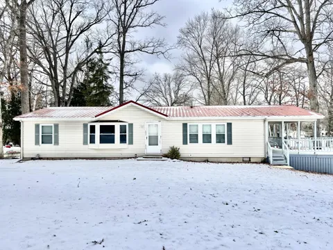 5482 Circle Drive